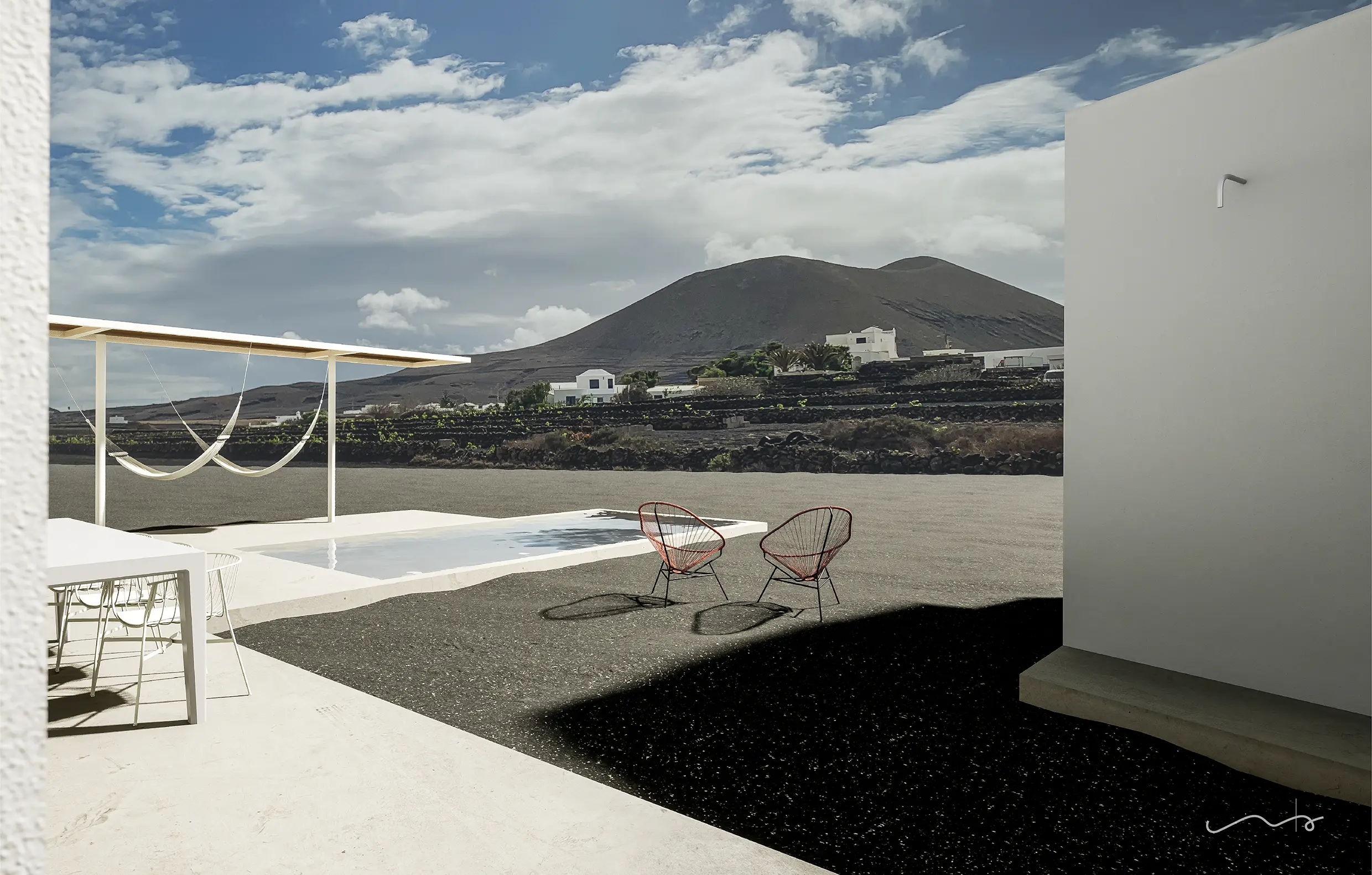 vivienda-lanzarote-minimalista-pergola-piscina