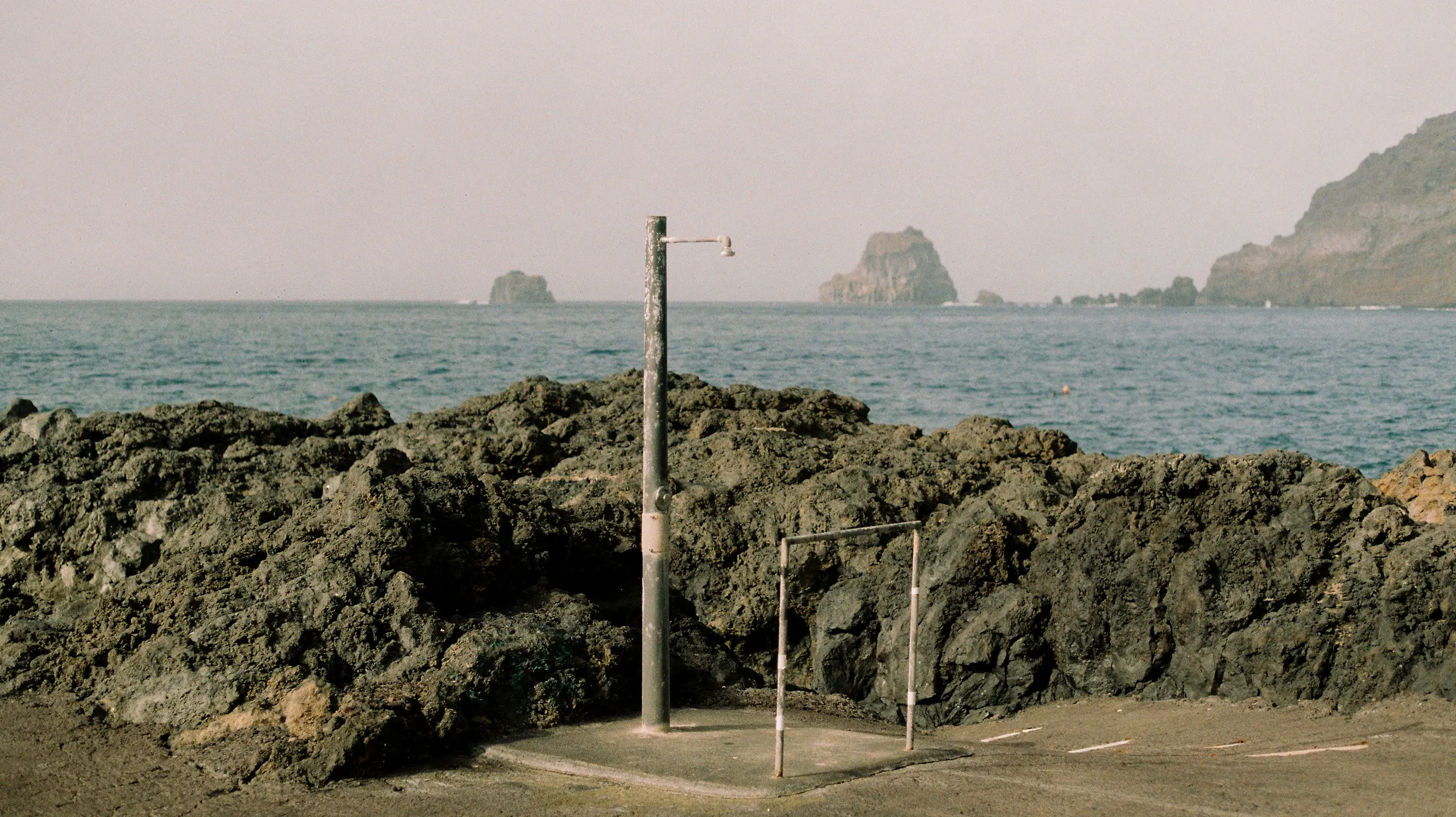 el-hierro-ducha-playa-mar